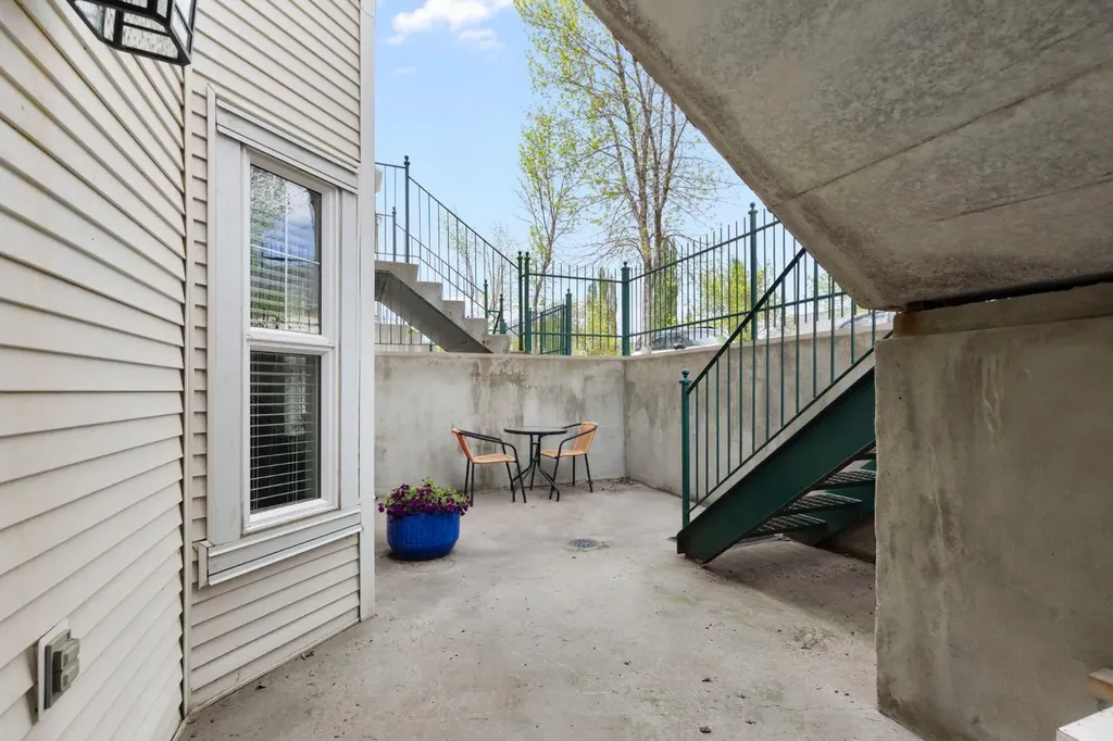 57 Prestwick Park SE Calgary AB T2Z 3V4
