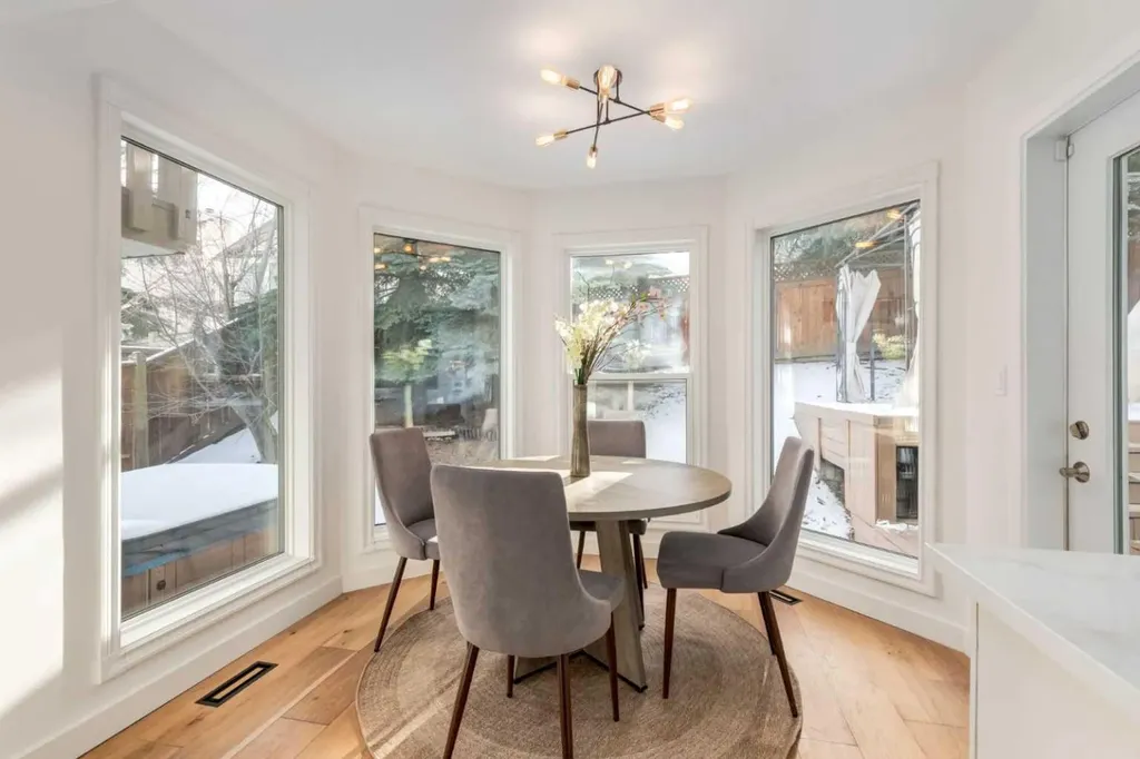 113 Straddock Terrace SW Calgary AB T3H2T4