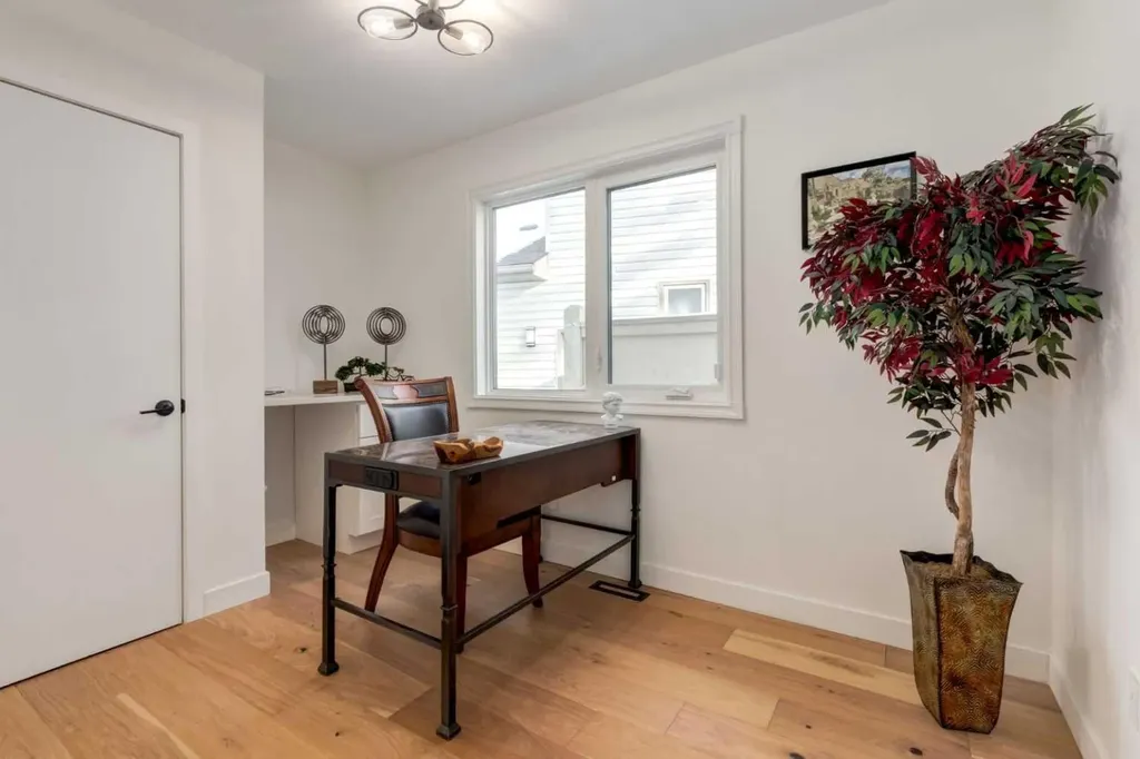 113 Straddock Terrace SW Calgary AB T3H2T4