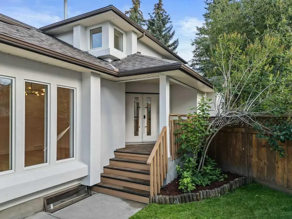 113 Straddock Terrace SW Calgary AB T3H2T4