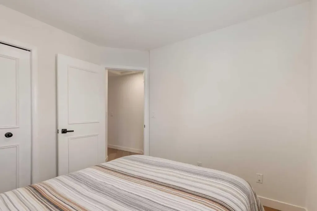 113 Straddock Terrace SW Calgary AB T3H2T4
