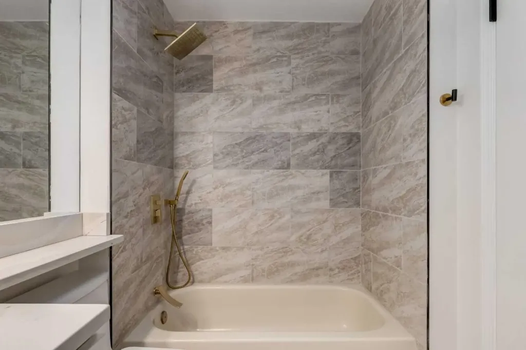 113 Straddock Terrace SW Calgary AB T3H2T4