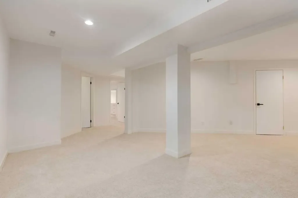 113 Straddock Terrace SW Calgary AB T3H2T4