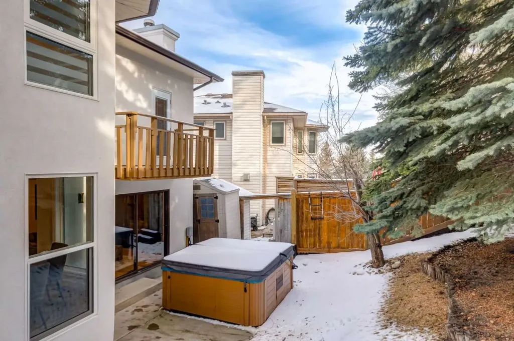 113 Straddock Terrace SW Calgary AB T3H2T4