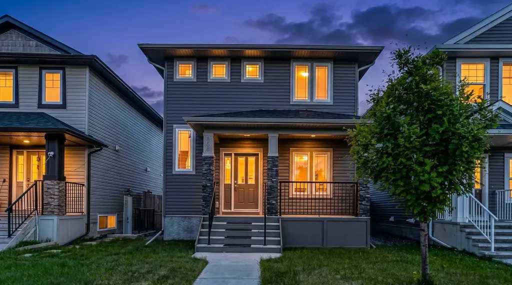 858 Evanston Drive NW Calgary AB T3P 0B1