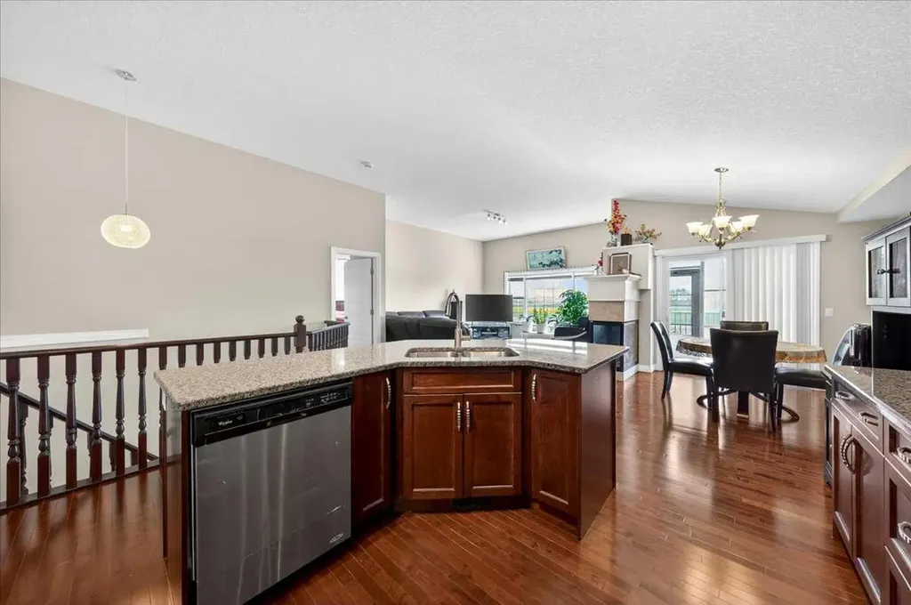 248 Rainbow Falls Way Chestermere AB T1X 0S9