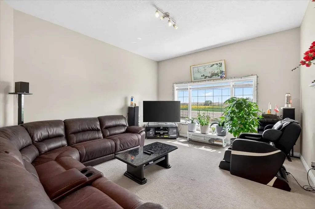 248 Rainbow Falls Way Chestermere AB T1X 0S9