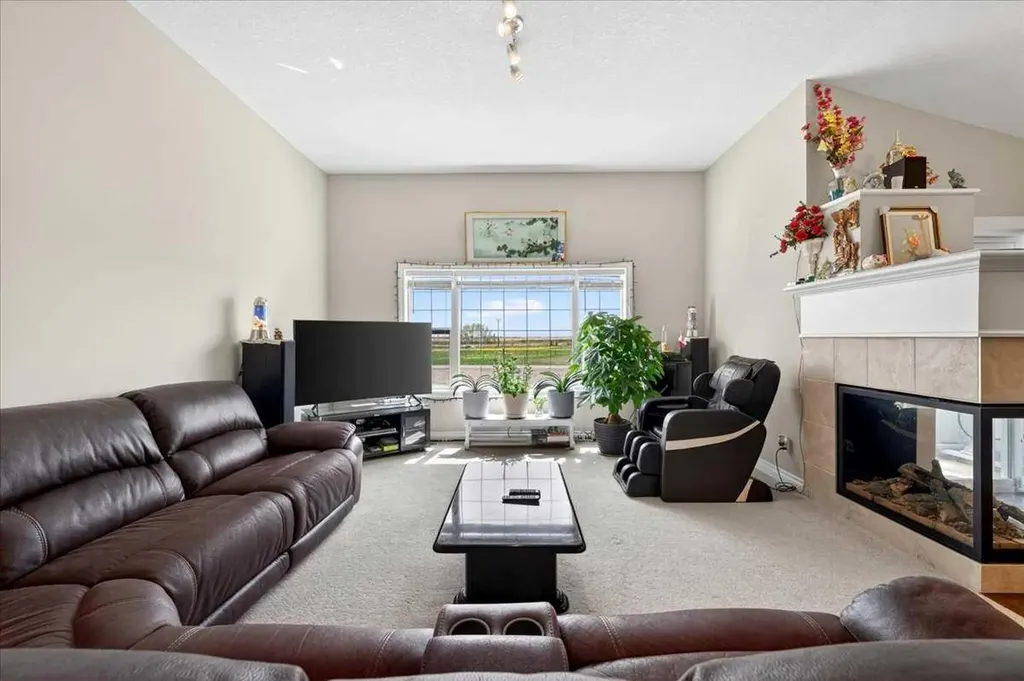 248 Rainbow Falls Way Chestermere AB T1X 0S9