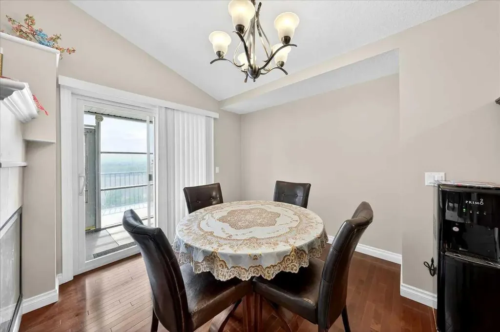 248 Rainbow Falls Way Chestermere AB T1X 0S9