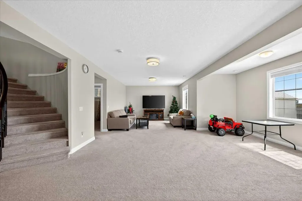 248 Rainbow Falls Way Chestermere AB T1X 0S9