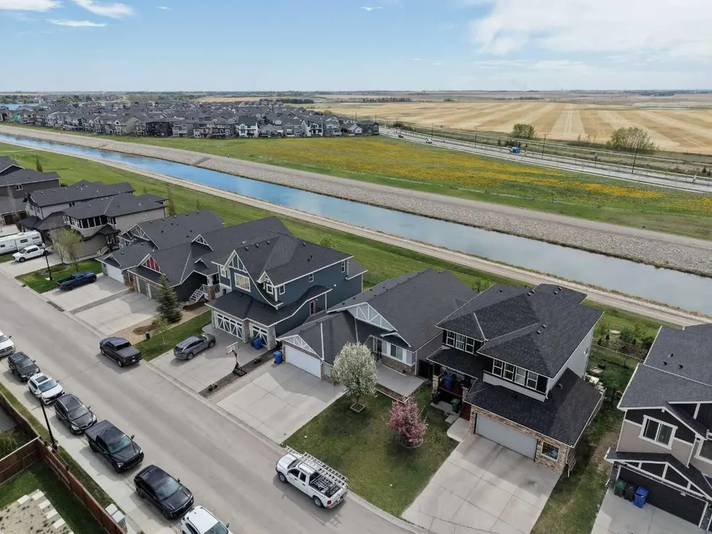 248 Rainbow Falls Way Chestermere AB T1X 0S9