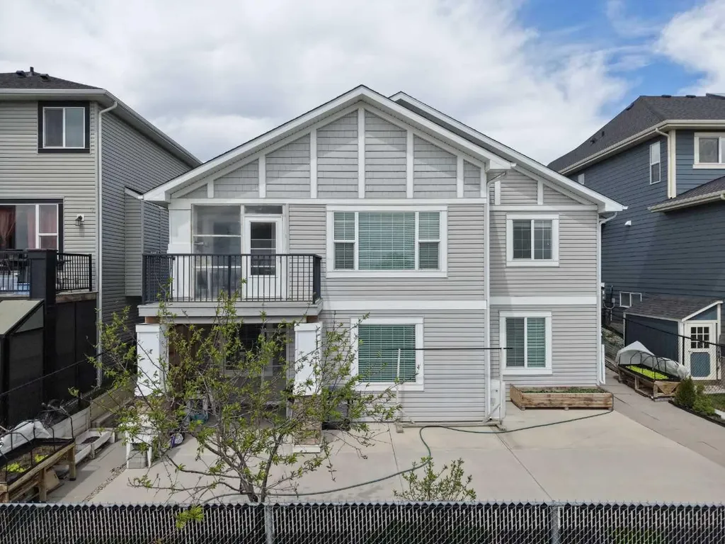 248 Rainbow Falls Way Chestermere AB T1X 0S9