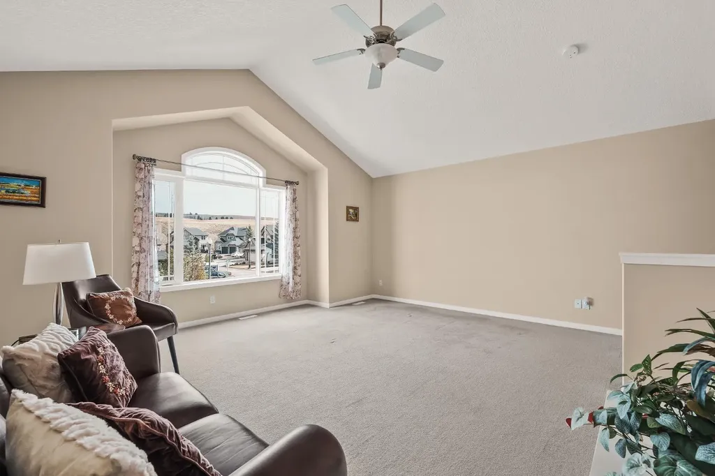 430 Discovery Ridge Boulevard SW Calgary AB T3H 5T7
