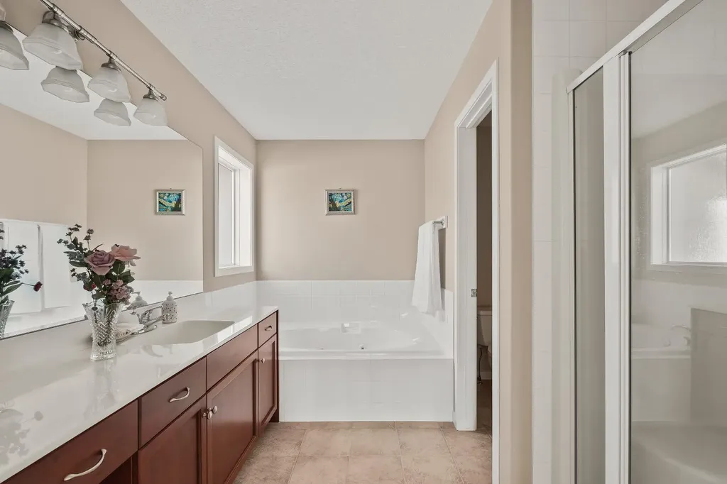 430 Discovery Ridge Boulevard SW Calgary AB T3H 5T7