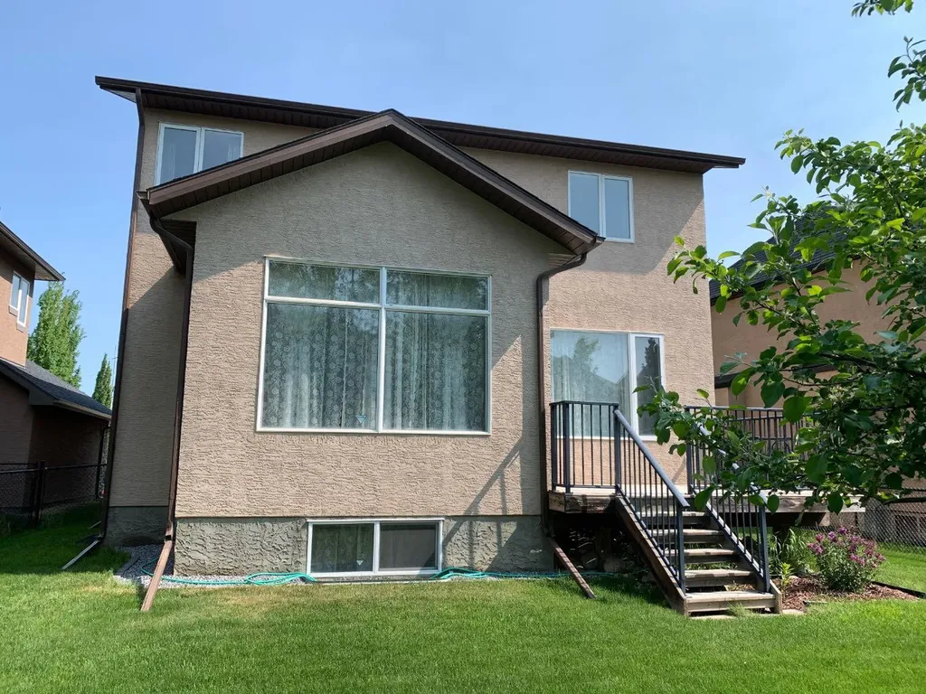 430 Discovery Ridge Boulevard SW Calgary AB T3H 5T7