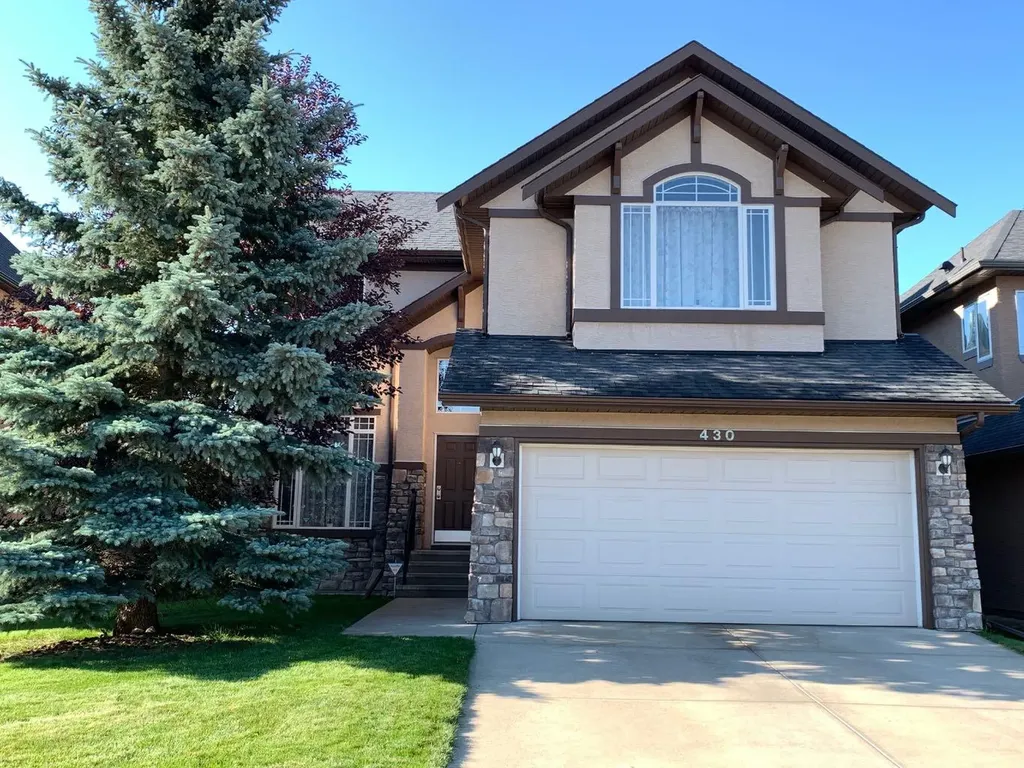 430 Discovery Ridge Boulevard SW Calgary AB T3H 5T7