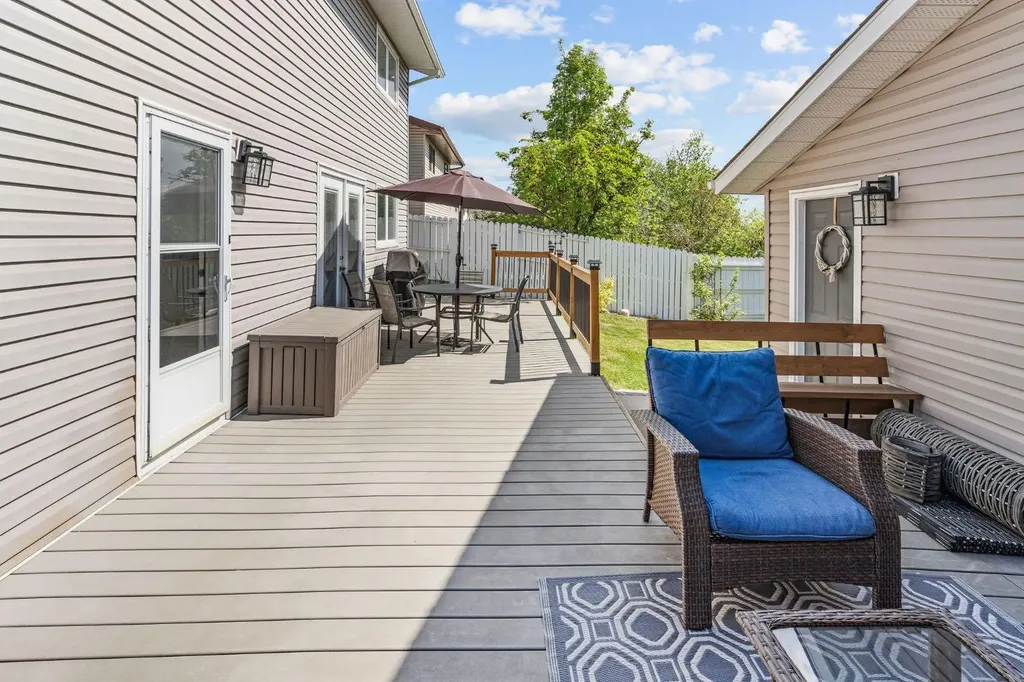 120 Shawnessy Drive SW Calgary AB T2Y1B4
