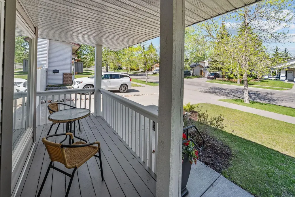 120 Shawnessy Drive SW Calgary AB T2Y1B4