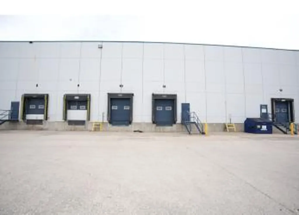 2355 52 Avenue SE Calgary AB T2C 4X7