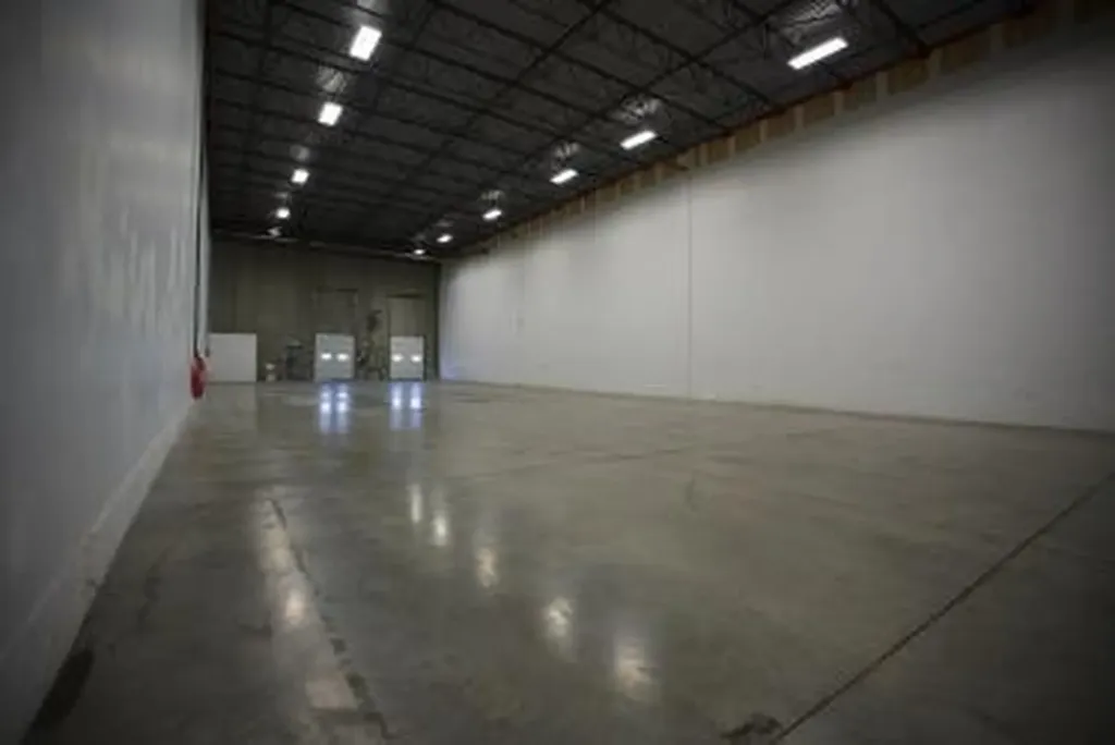 2355 52 Avenue SE Calgary AB T2C 4X7