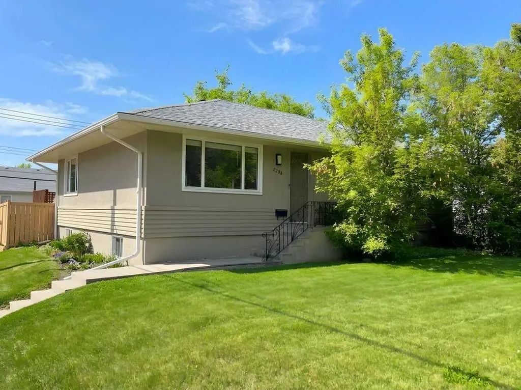 2203 9 Avenue NW Calgary AB T2N 1E8