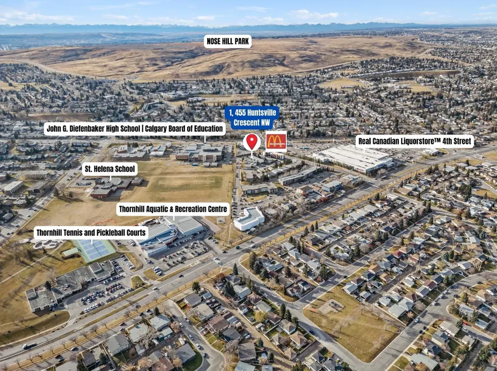 455 Huntsville Crescent NW Calgary AB T2K 4W3