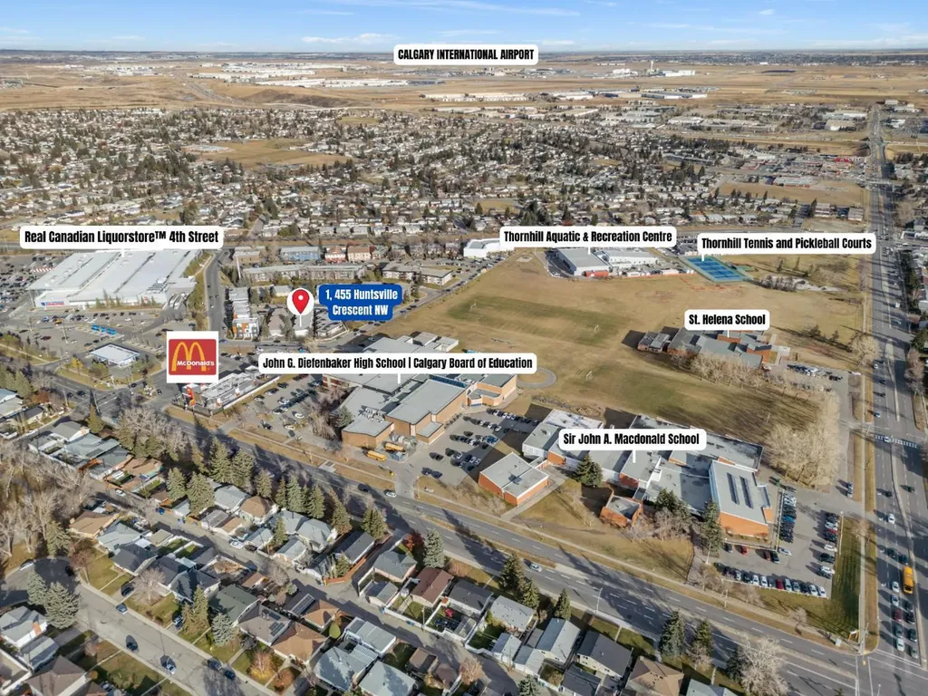 455 Huntsville Crescent NW Calgary AB T2K 4W3