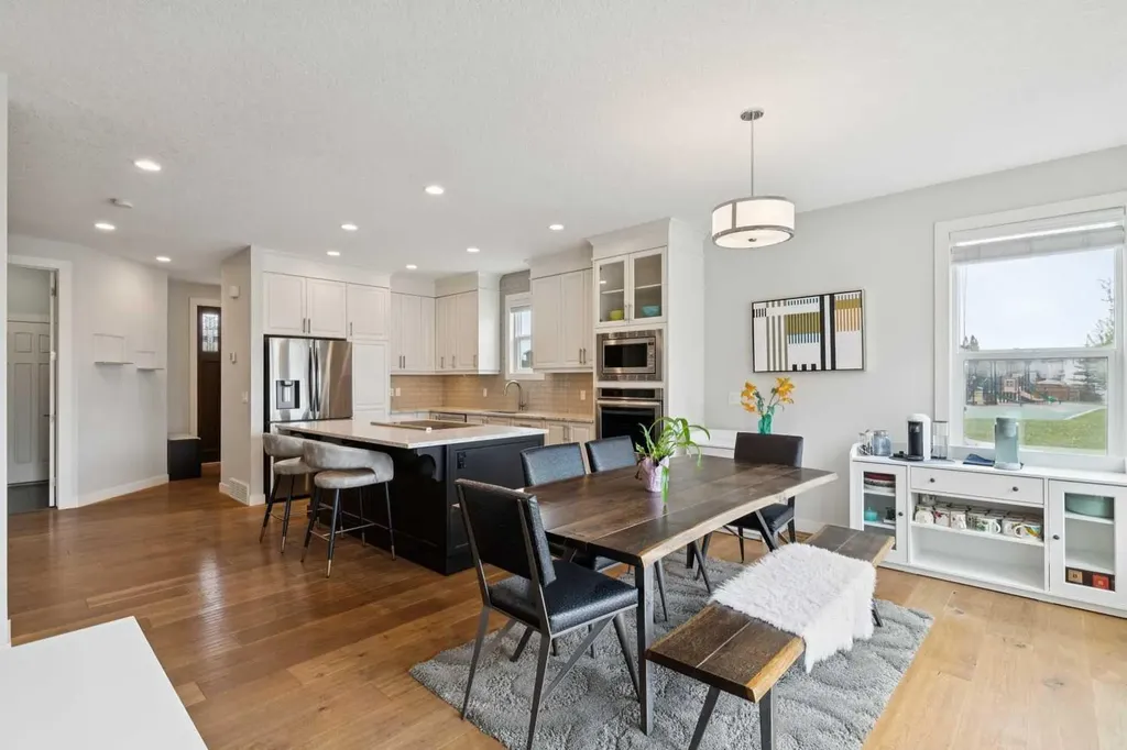 2015 Brightoncrest Green SE Calgary AB T3Z 5A3