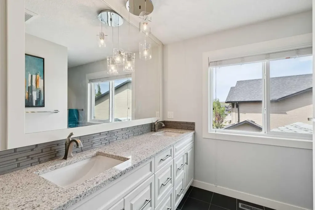2015 Brightoncrest Green SE Calgary AB T3Z 5A3