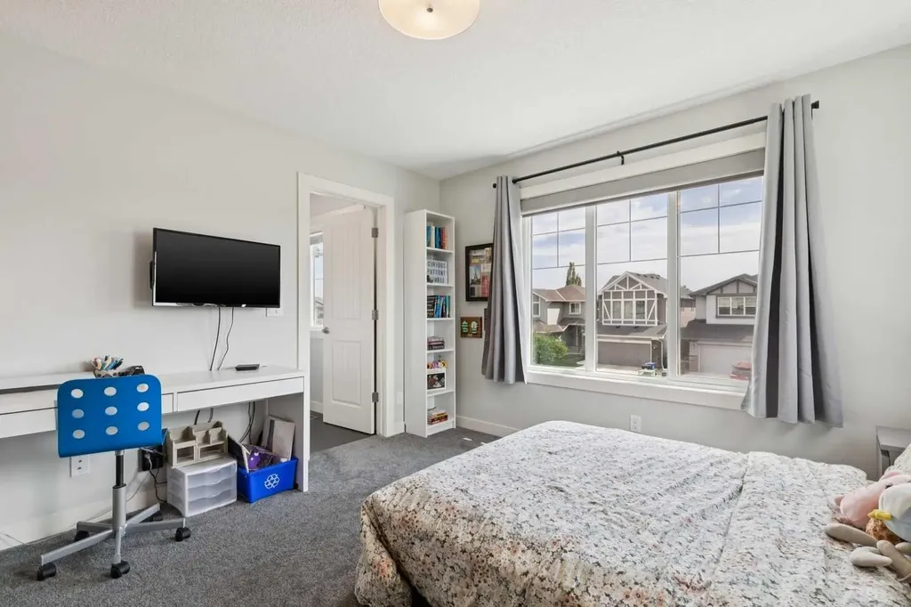 2015 Brightoncrest Green SE Calgary AB T3Z 5A3
