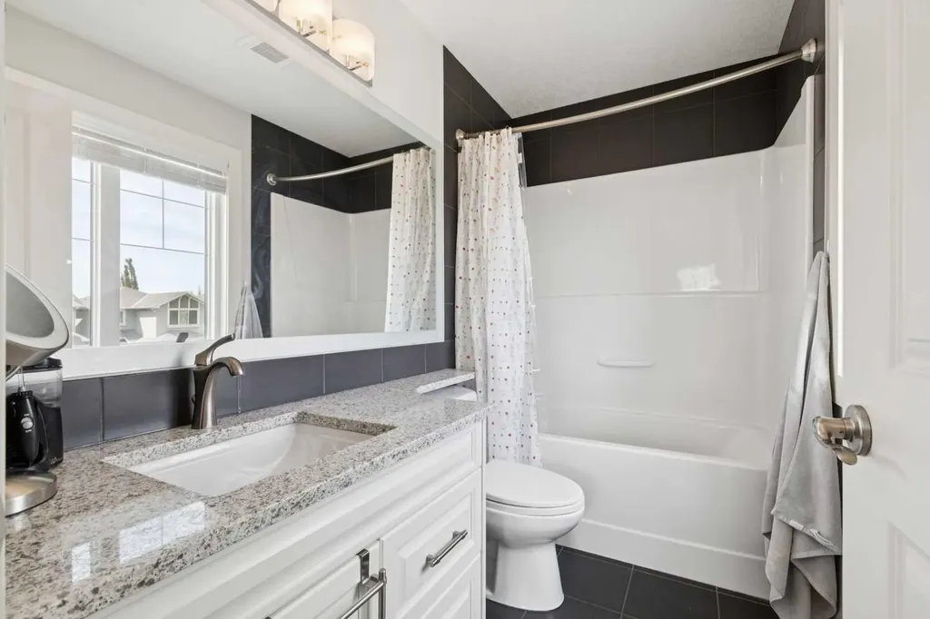 2015 Brightoncrest Green SE Calgary AB T3Z 5A3