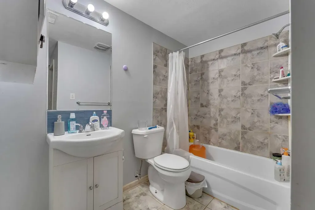 153 Saddlemead Road NE Calgary AB T3J 4J3