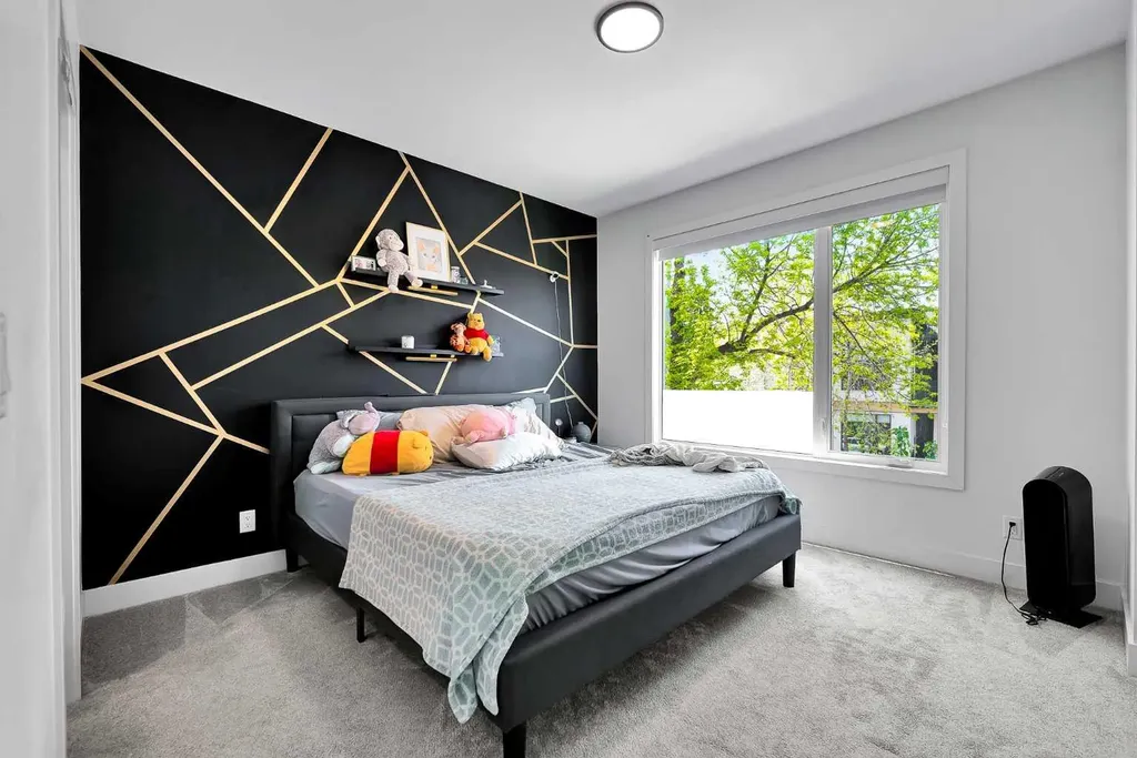 2106 6 Street NW Calgary AB T2M 5C6