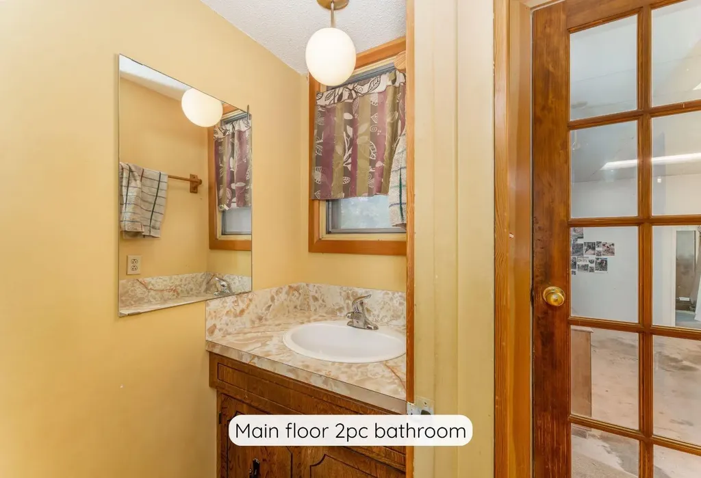 22 Fortress Mountain Way Exshaw AB T0L2C0