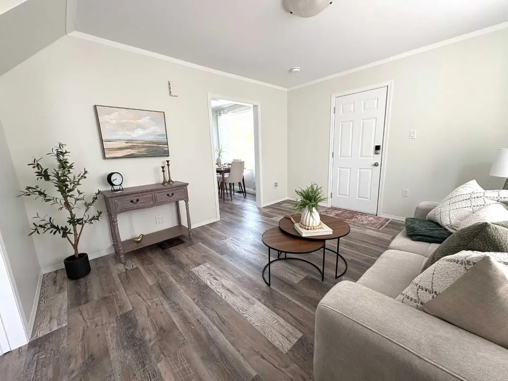 5129 48 Avenue Ponoka AB T4J 1J2