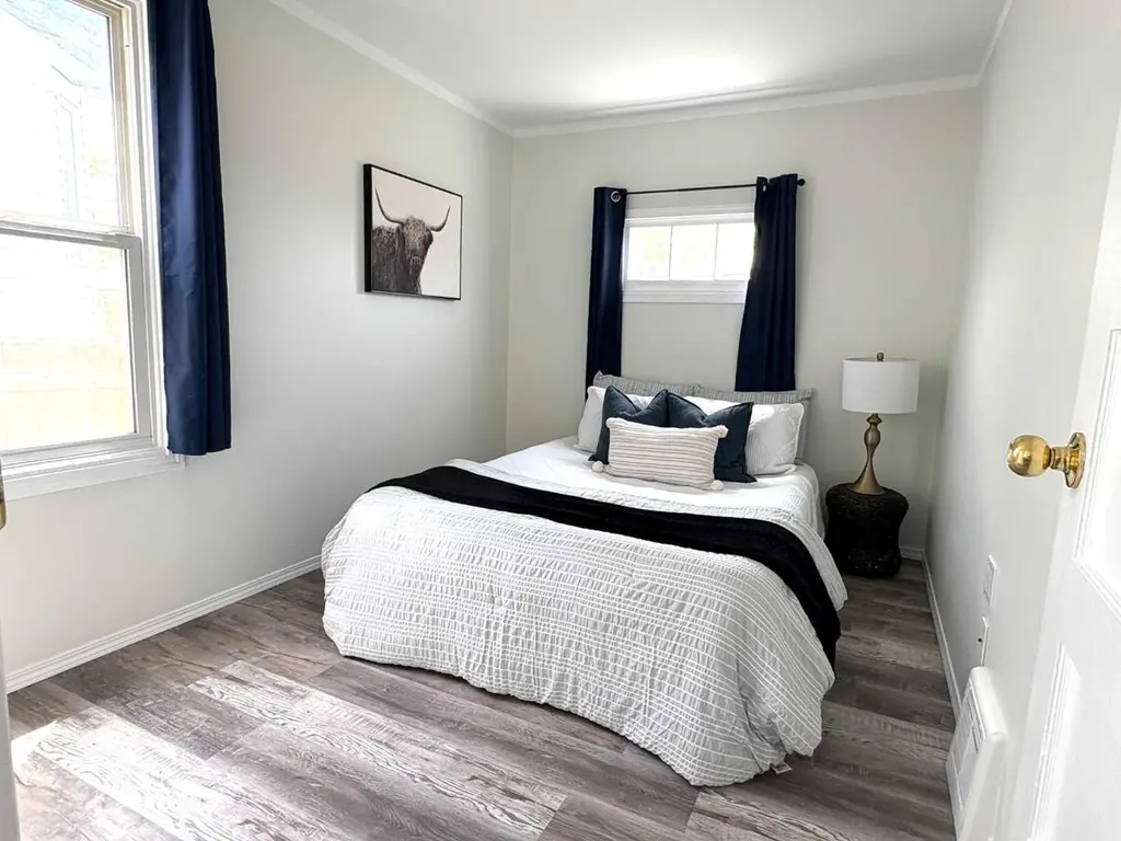 5129 48 Avenue Ponoka AB T4J 1J2
