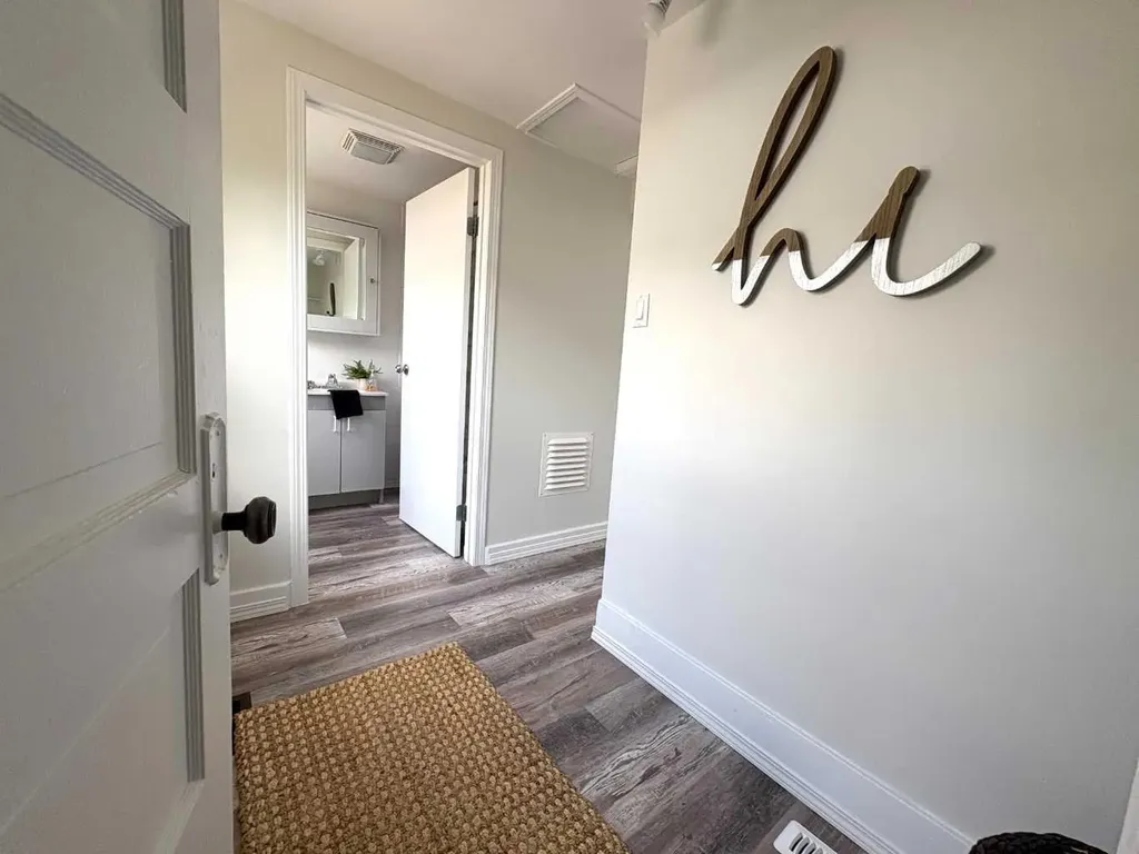 5129 48 Avenue Ponoka AB T4J 1J2