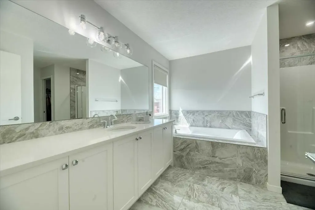 125 Belmont Villas SW Calgary AB T2X 4N5
