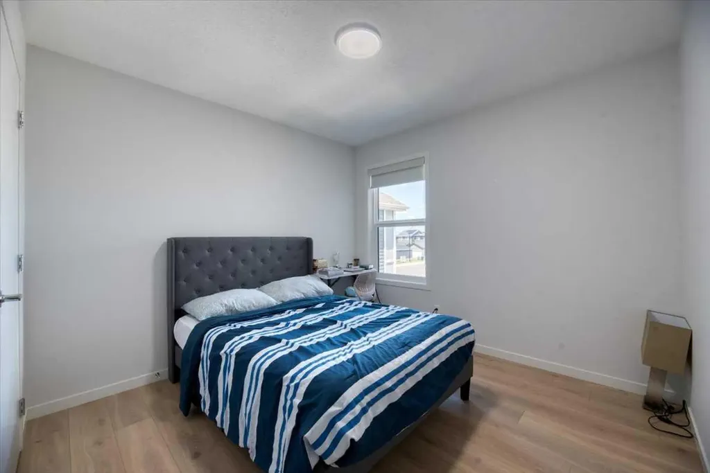 125 Belmont Villas SW Calgary AB T2X 4N5