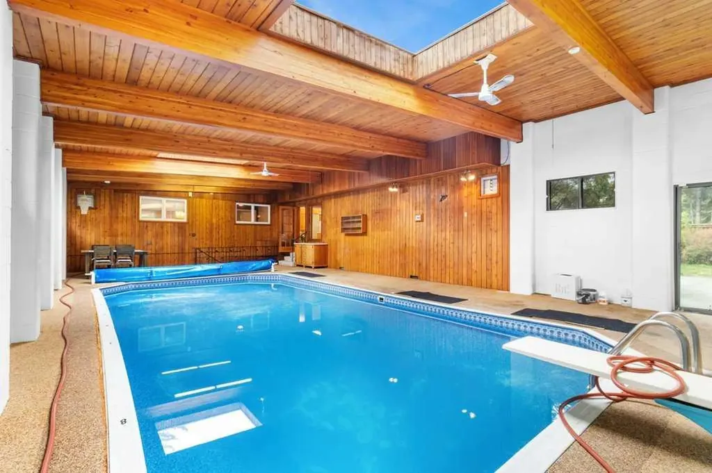 3515 43a Avenue Red Deer AB T4N 3E9