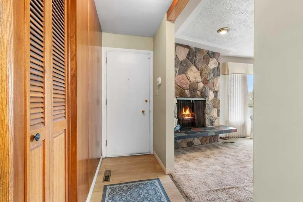 3515 43a Avenue Red Deer AB T4N 3E9