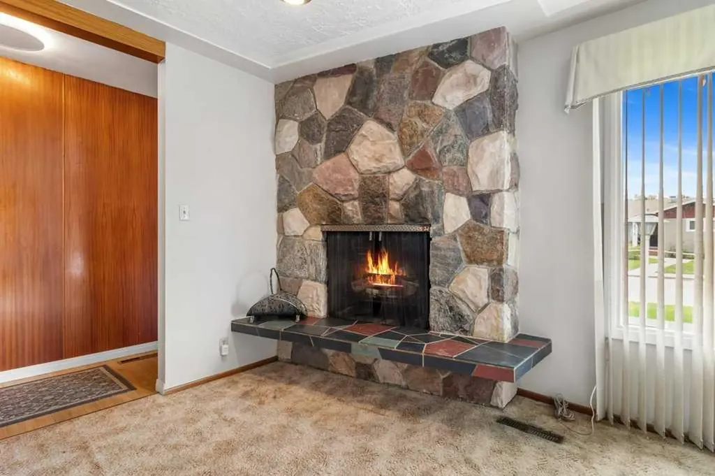 3515 43a Avenue Red Deer AB T4N 3E9