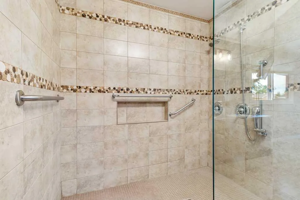3515 43a Avenue Red Deer AB T4N 3E9