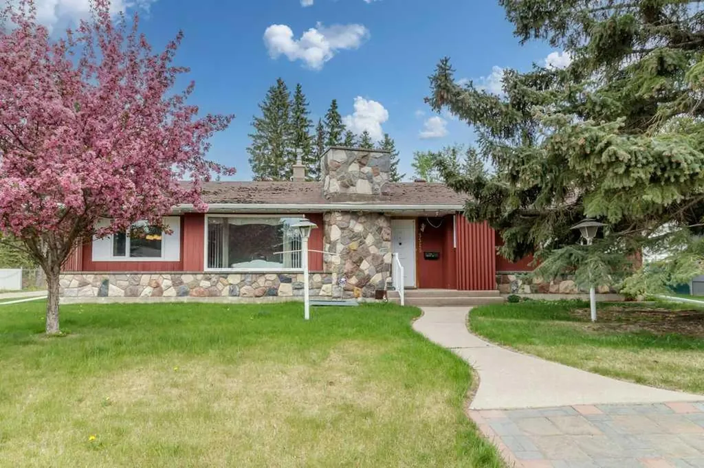 3515 43a Avenue Red Deer AB T4N 3E9