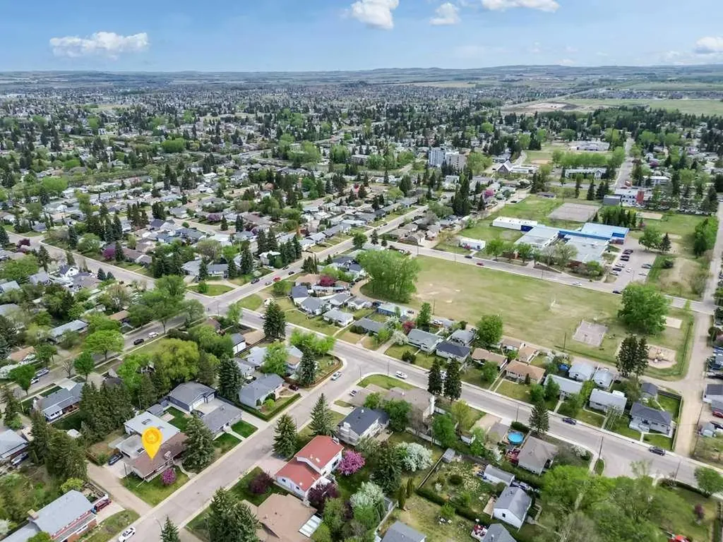 3515 43a Avenue Red Deer AB T4N 3E9