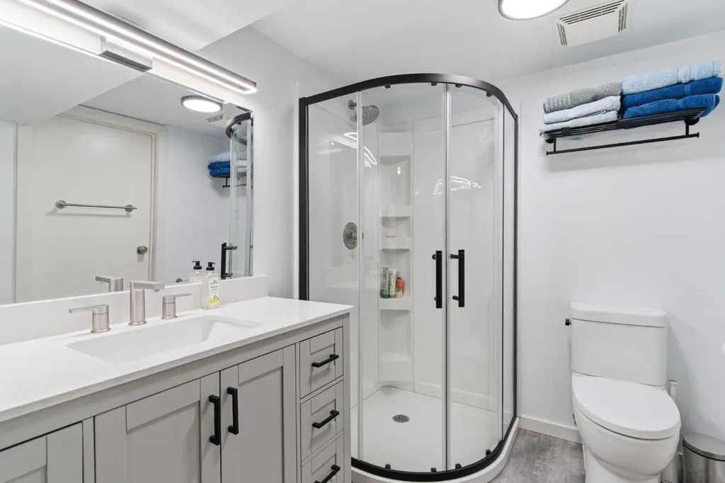 1945 Mountview Crescent NE Calgary AB T2E 5N4