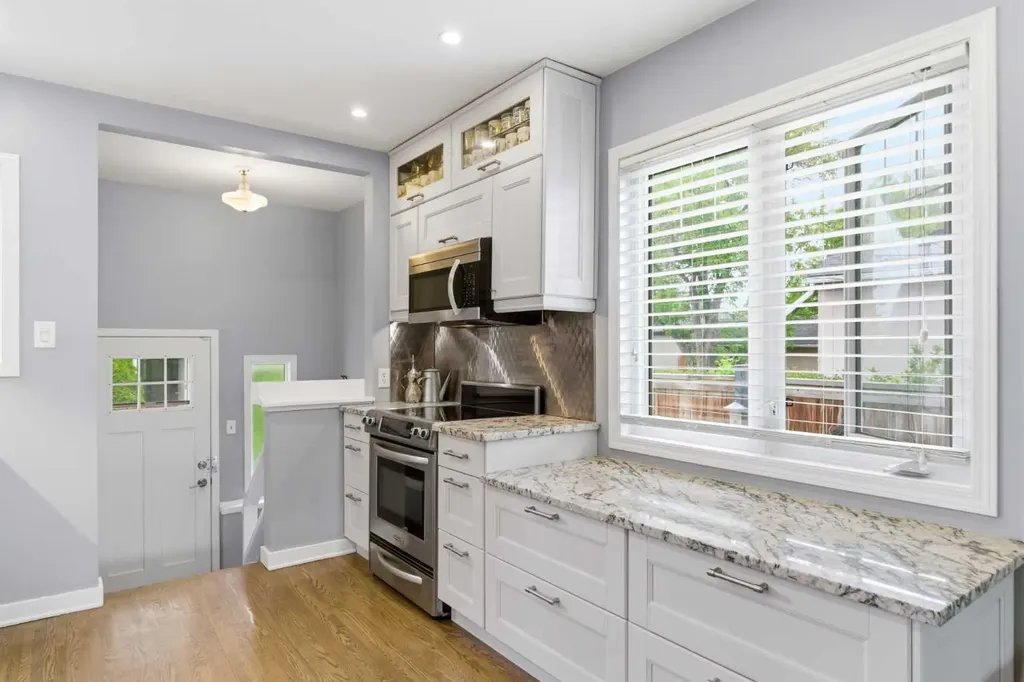 1945 Mountview Crescent NE Calgary AB T2E 5N4