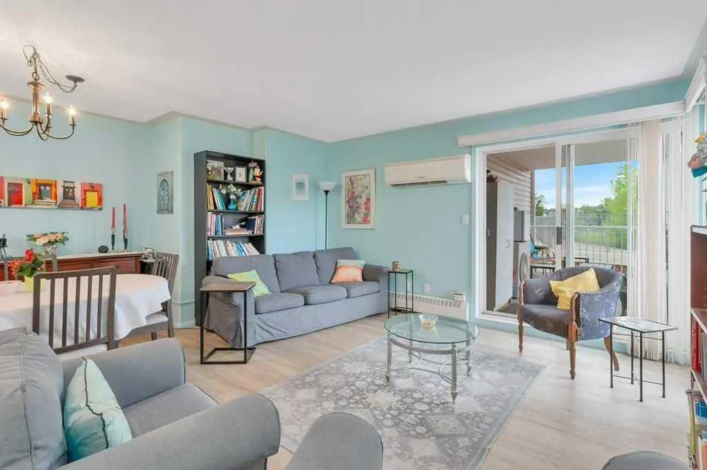 5435 Lakeshore Drive Sylvan Lake AB T4S1E8