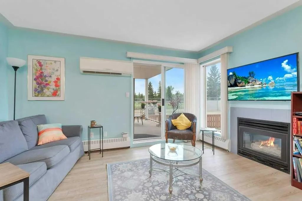 5435 Lakeshore Drive Sylvan Lake AB T4S1E8