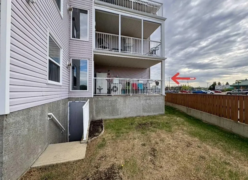 5435 Lakeshore Drive Sylvan Lake AB T4S1E8